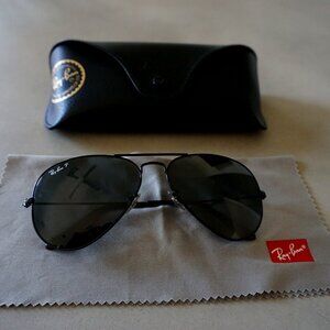 RAY-BAN BLACK AVIATOR CLASSIC